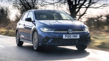 Volkswagen Polo - front tracking